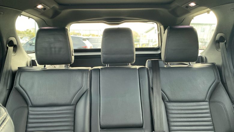 Land Rover Discovery 3.0 D250 R-Dynamic SE 5dr Auto Diesel Station Wagon